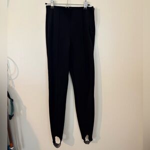 Athleta Butte Peak Black Fleece Lines Stirrup Pants, Size 4